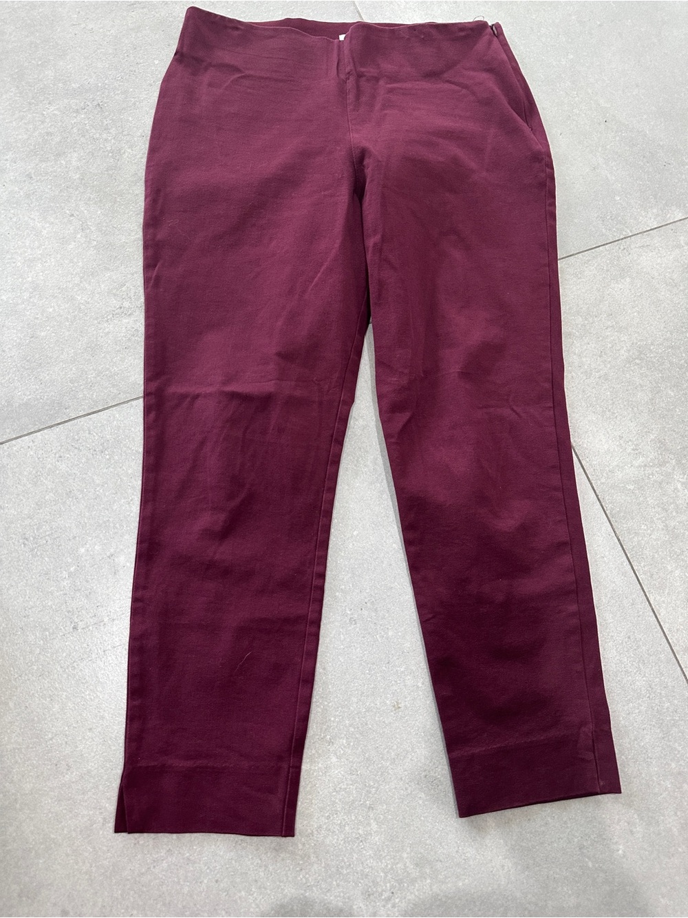 Old Navy Women’s Burgundy Straight Ankle Length Pants